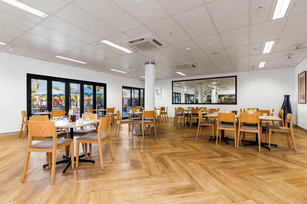 Novotel Darwin Airport Exterior foto